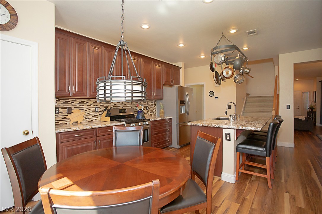 1075 Colgate Lane