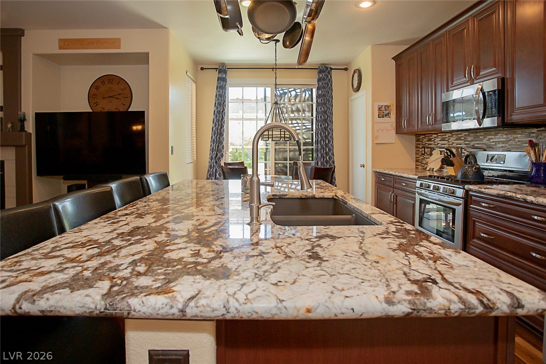 1075 Colgate Lane