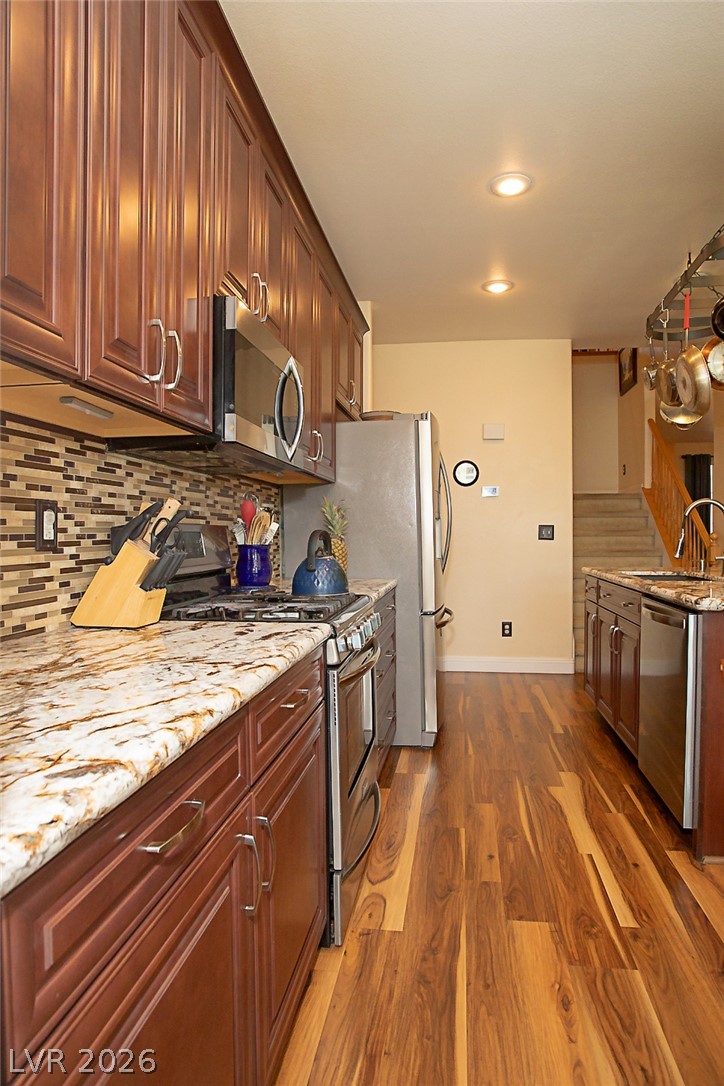 1075 Colgate Lane