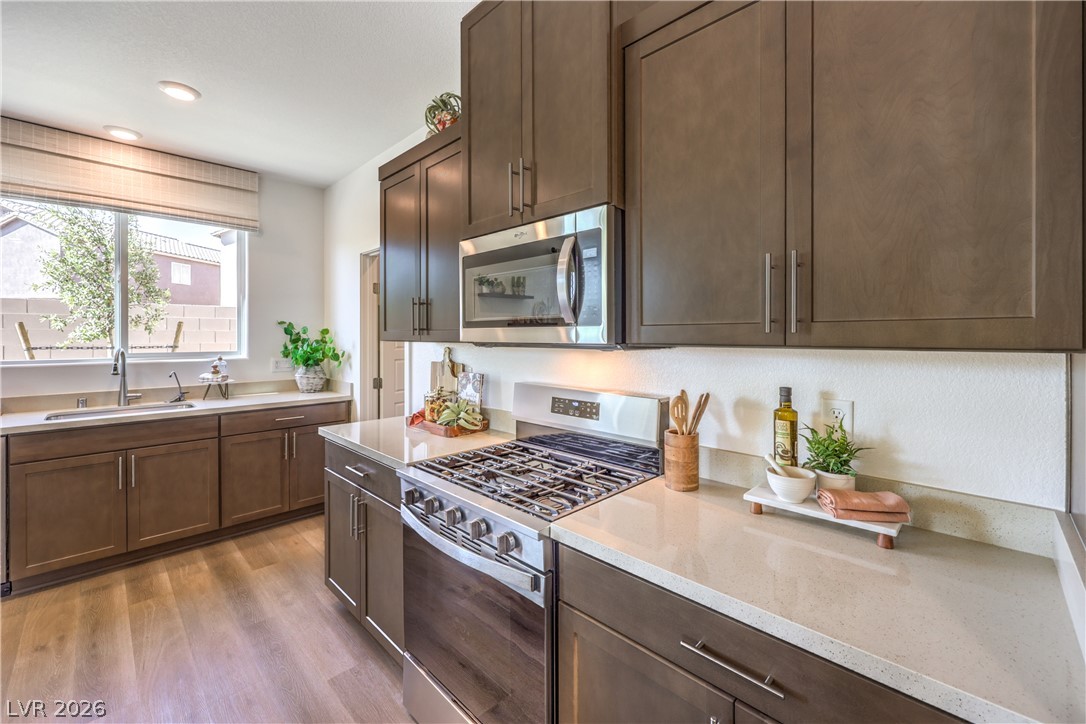 3837 Hibiscus Haven Avenue