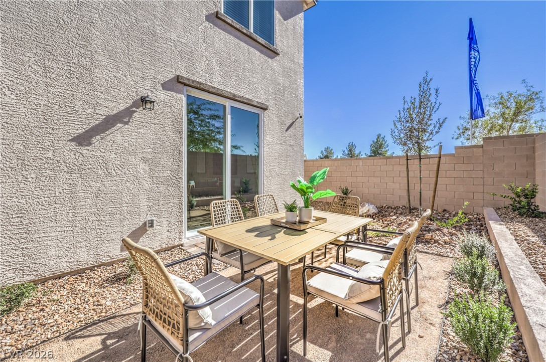3837 Hibiscus Haven Avenue