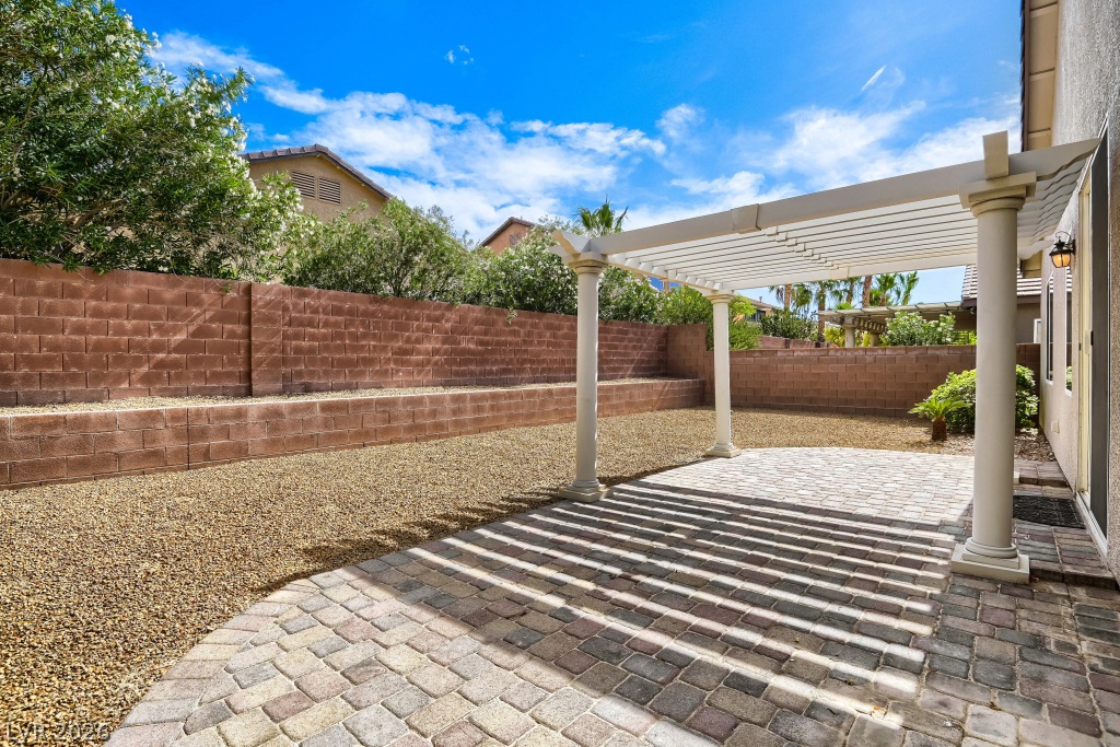 10140 Trellis Rose Court