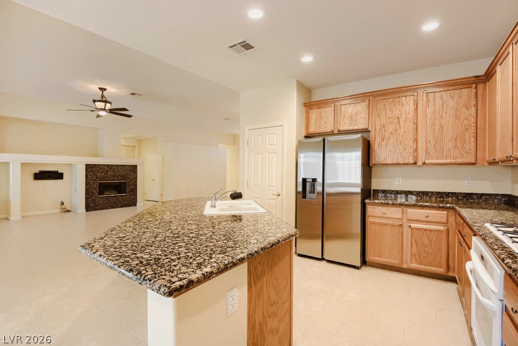 10140 Trellis Rose Court