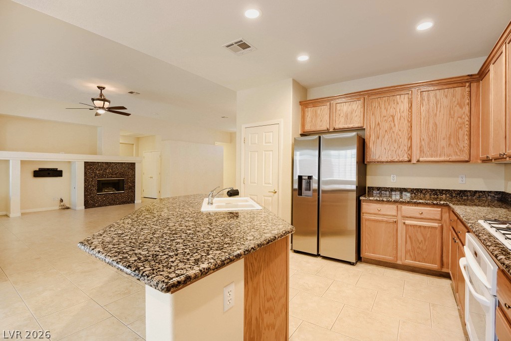 10140 Trellis Rose Court