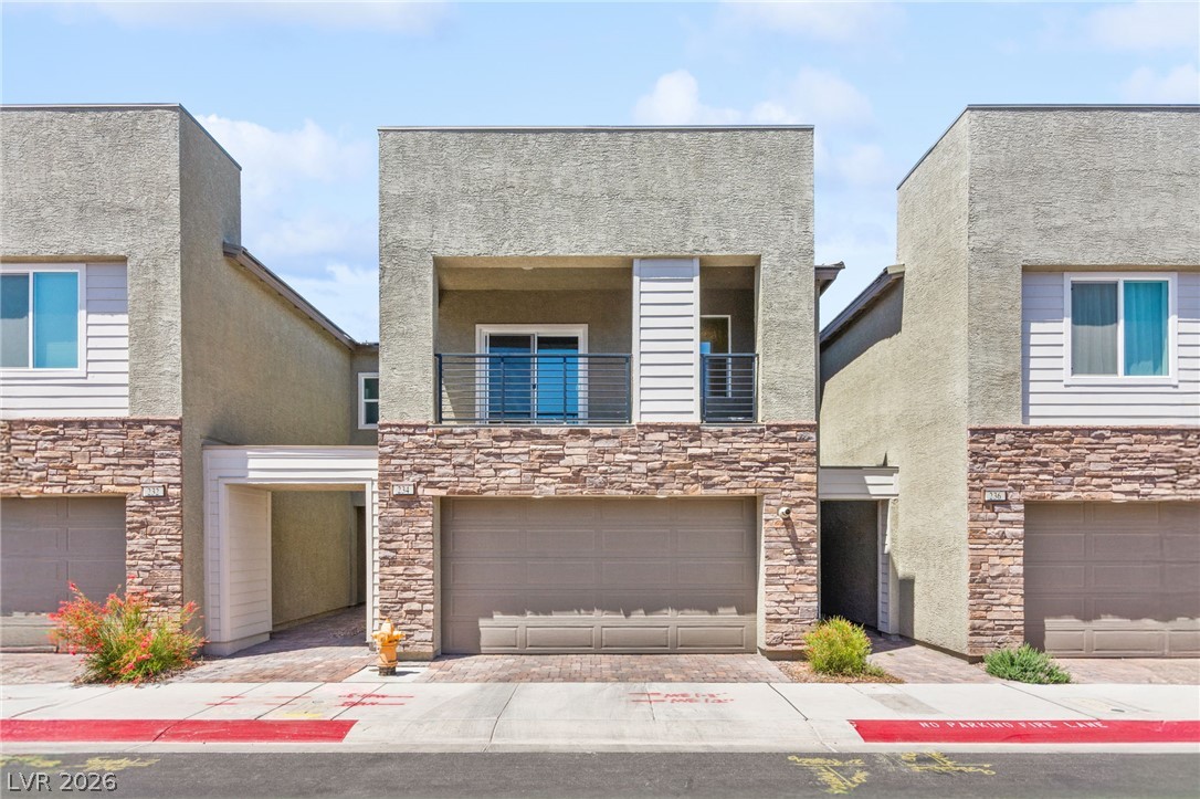 234 Walsh Peak Avenue