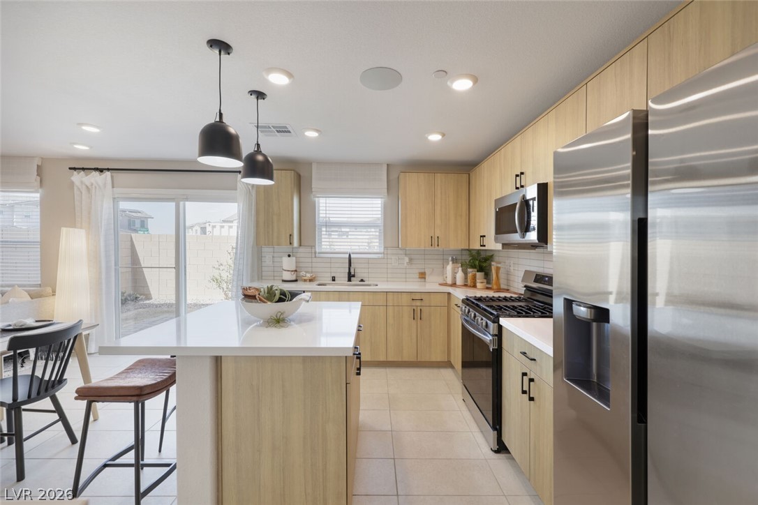 911 Cadence View Way