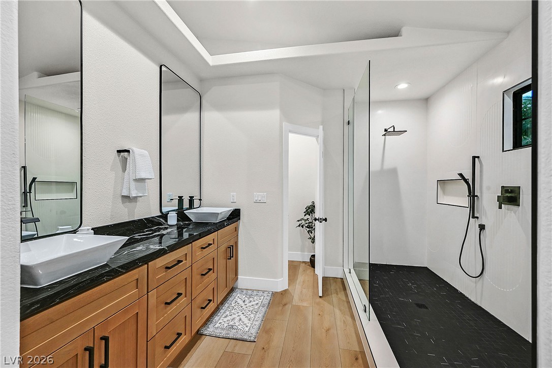 206 East Mesa Verde Lane