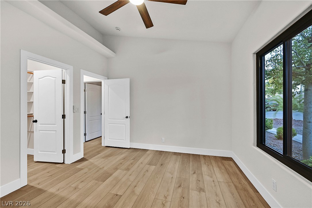 206 East Mesa Verde Lane