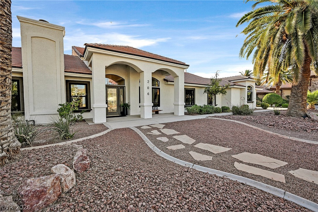 206 East Mesa Verde Lane