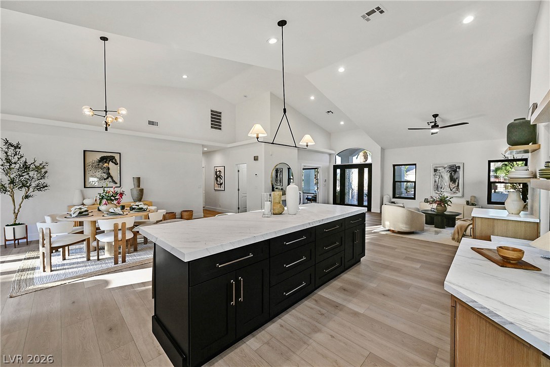 206 East Mesa Verde Lane