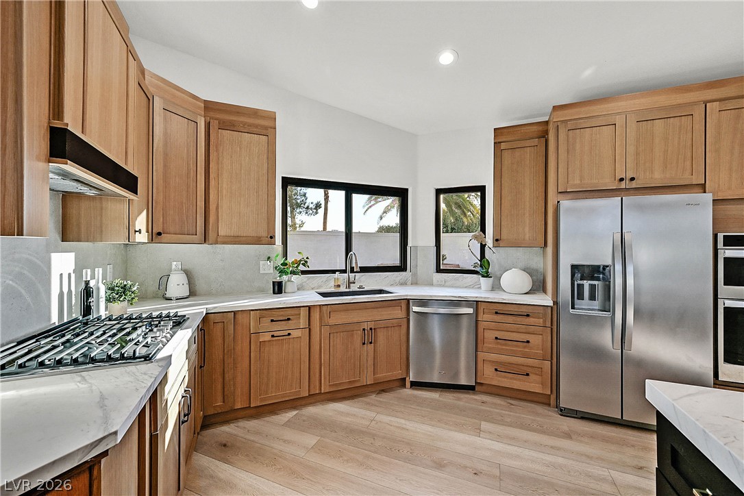 206 East Mesa Verde Lane