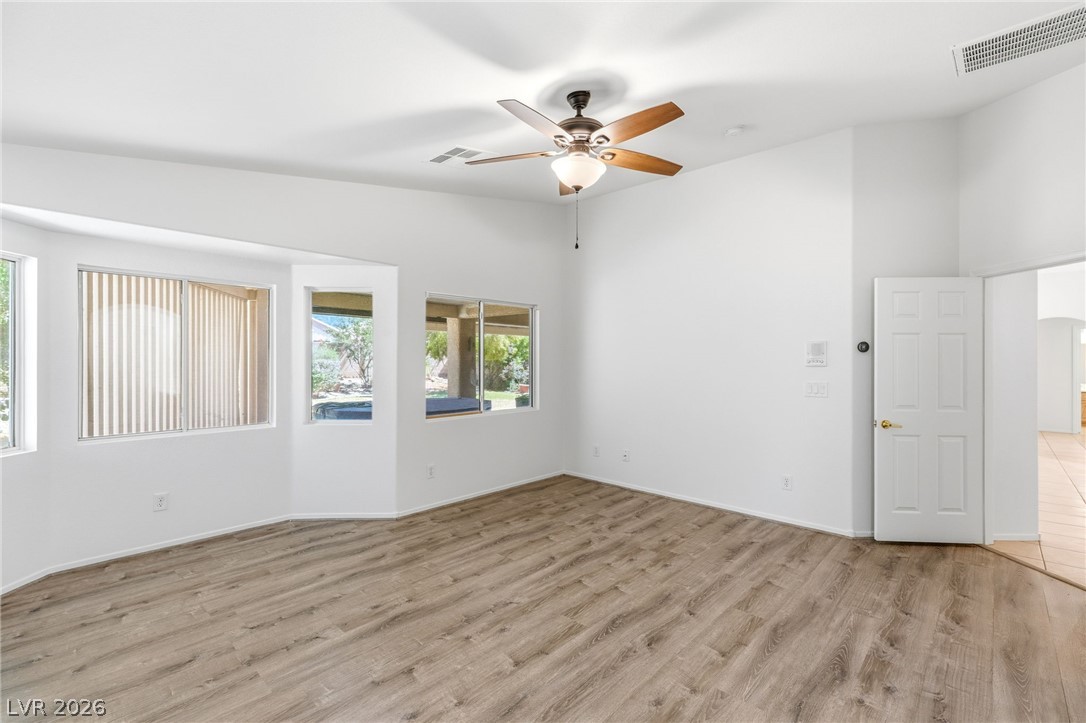 4928 Orchard Sky Avenue