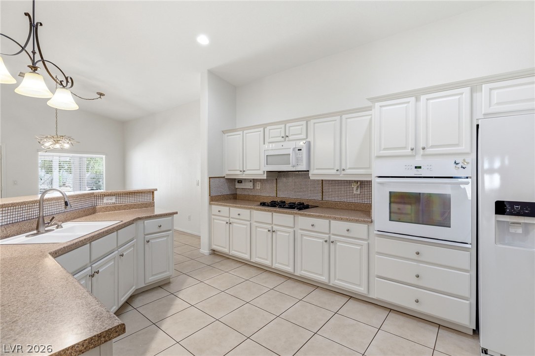 4928 Orchard Sky Avenue