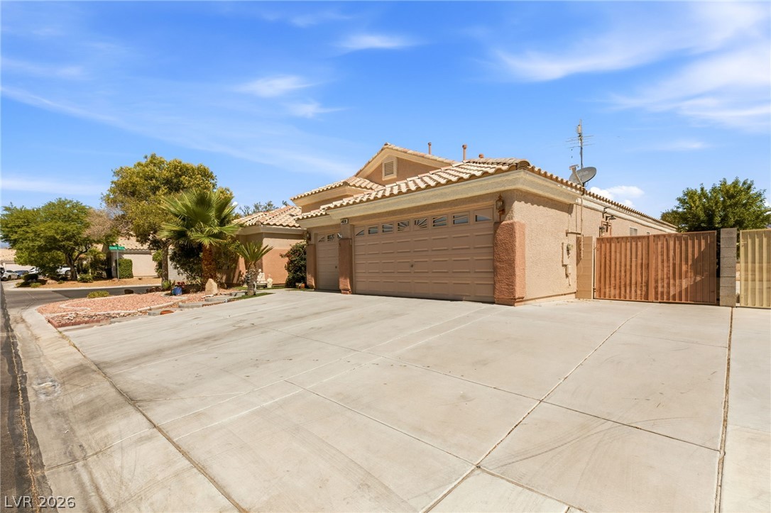 4928 Orchard Sky Avenue