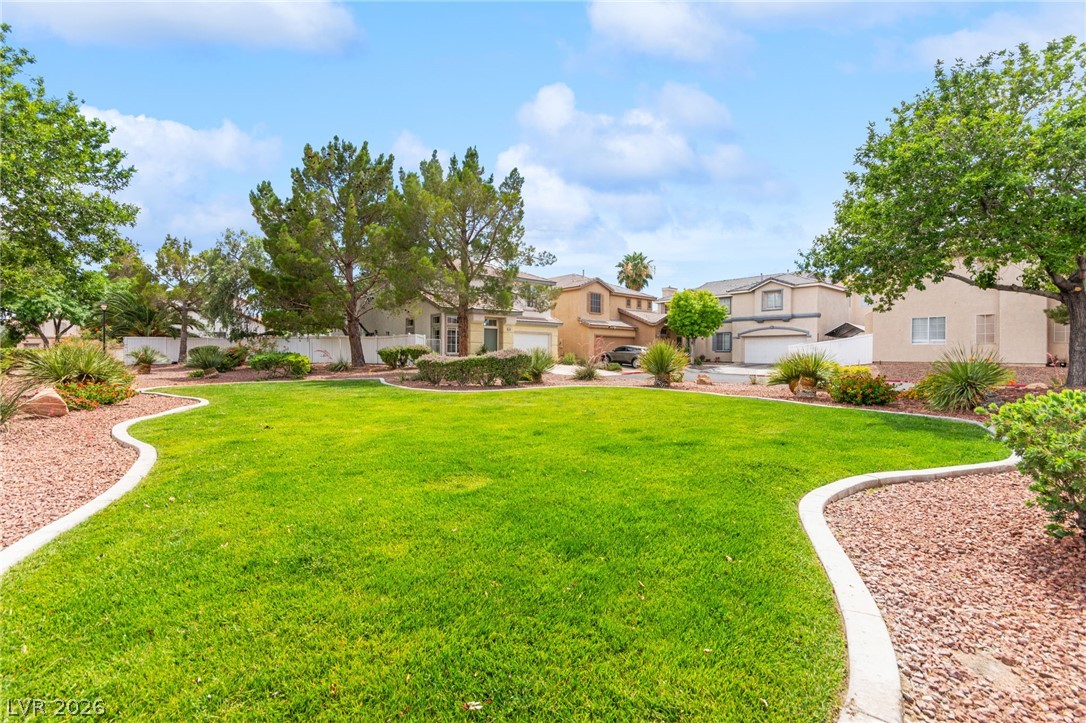 5430 Dianthus Court