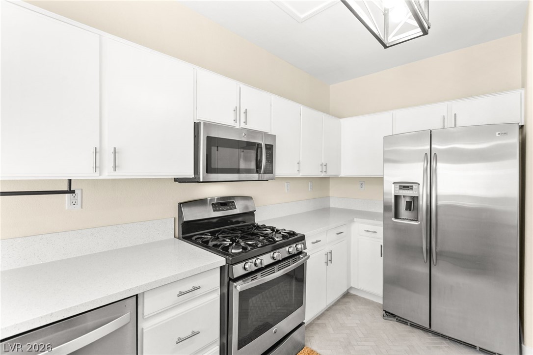 5430 Dianthus Court