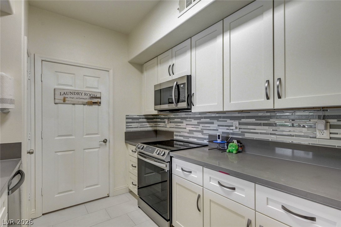 8000 Badura Avenue 1035