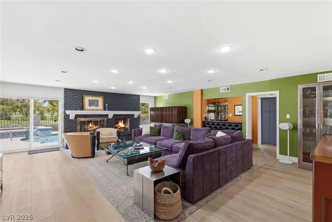 2058 Mohigan Way