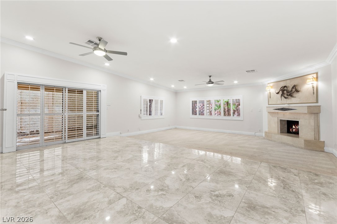 2400 Plaza Del Grande