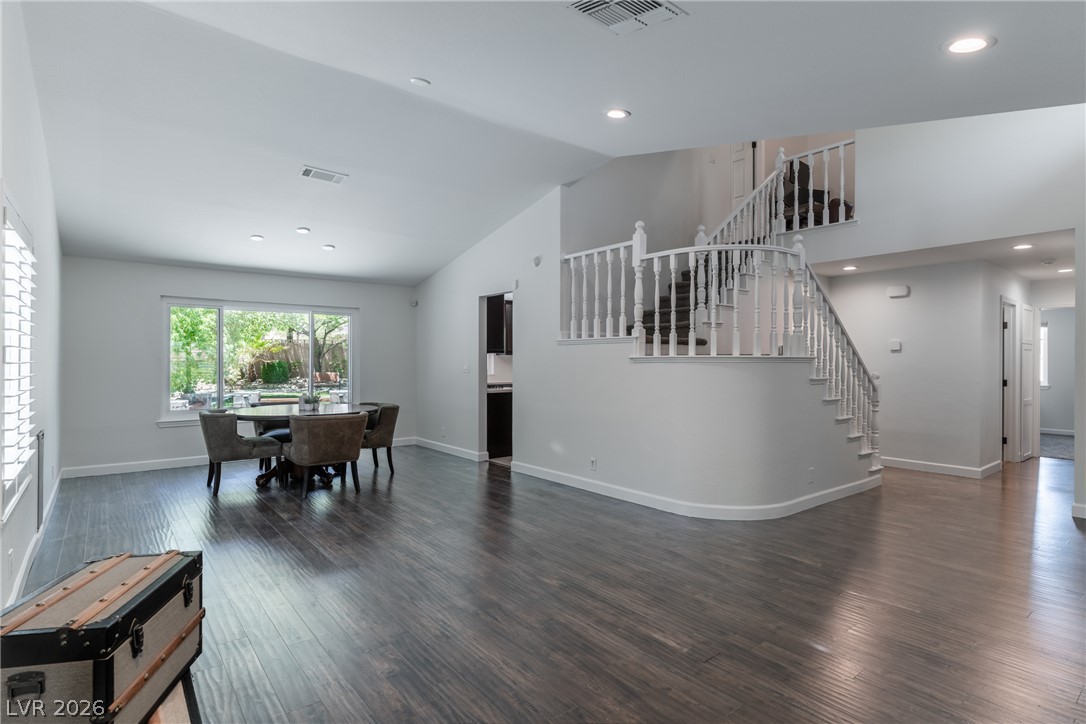 8608 Maleta Court