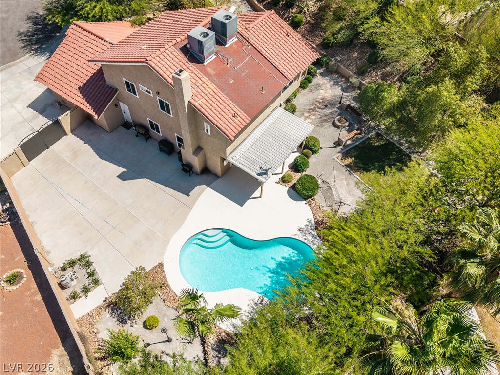 8608 Maleta Court