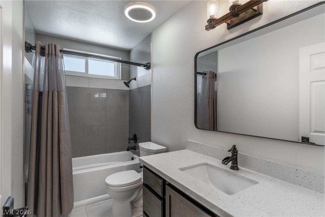 8608 Maleta Court