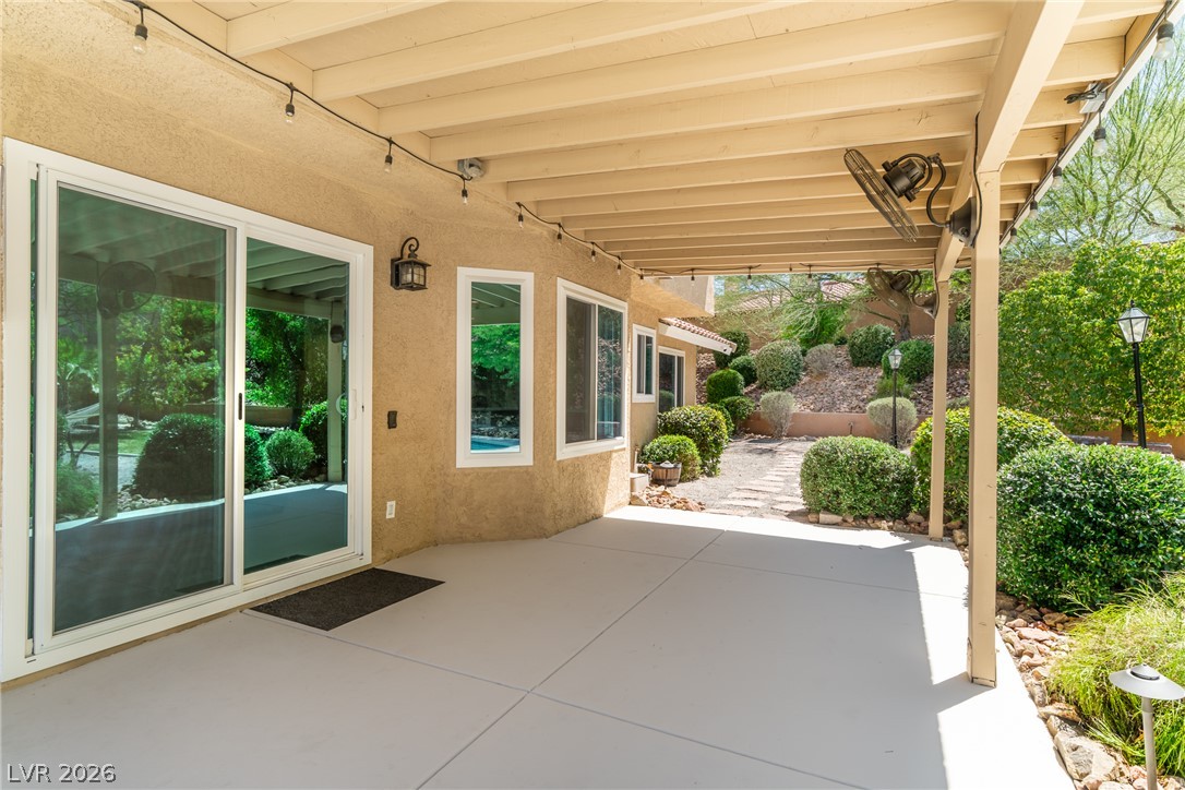 8608 Maleta Court