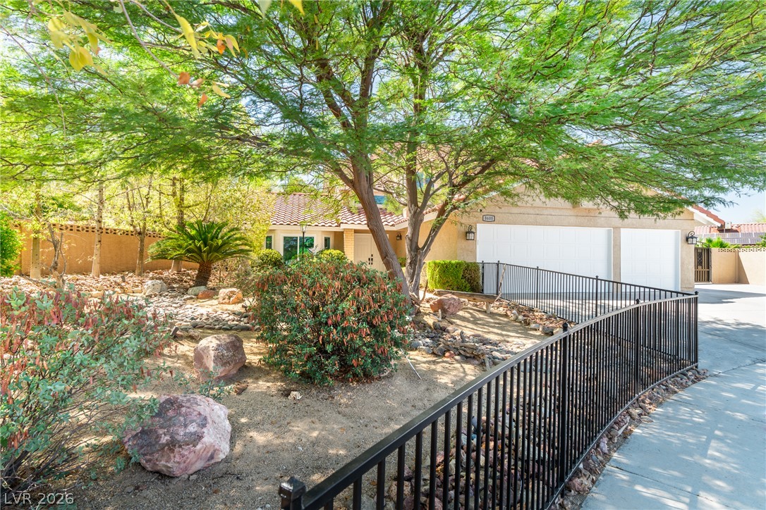 8608 Maleta Court