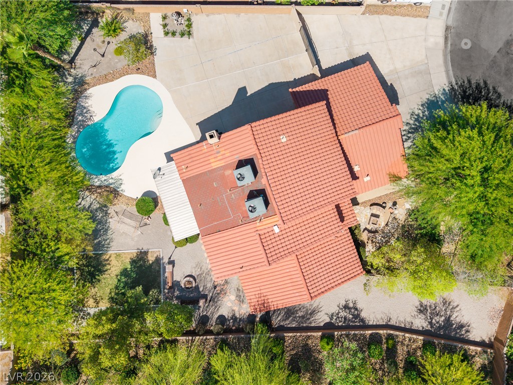 8608 Maleta Court