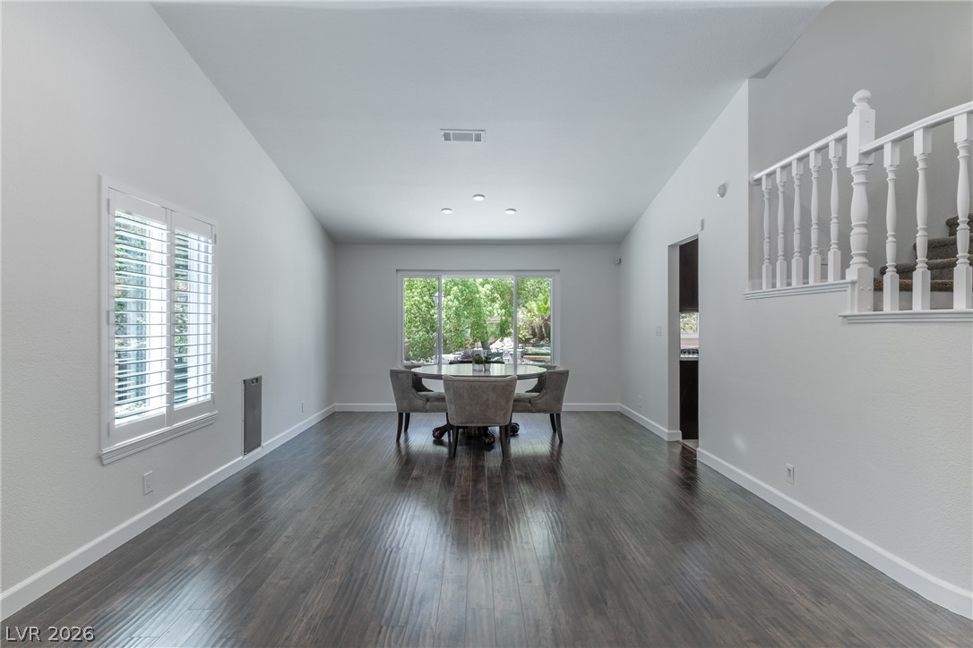 8608 Maleta Court