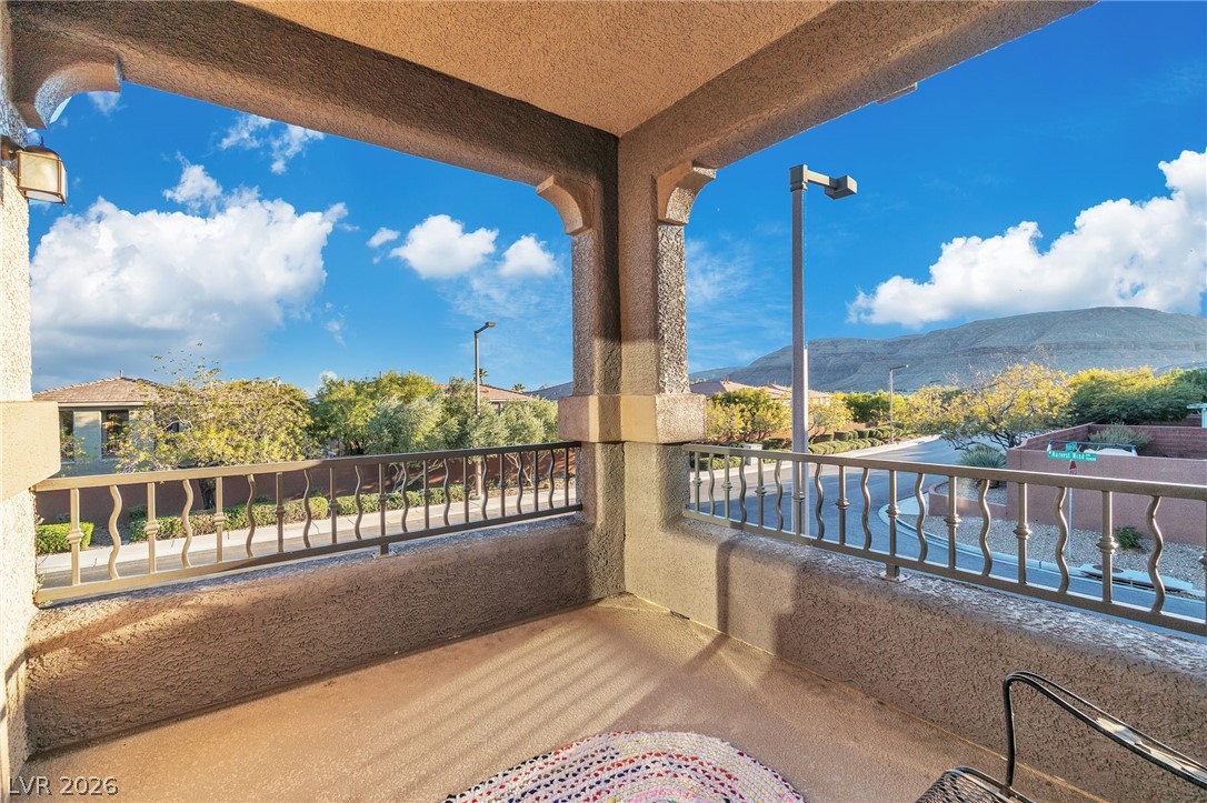 10460 Harvest Wind Drive