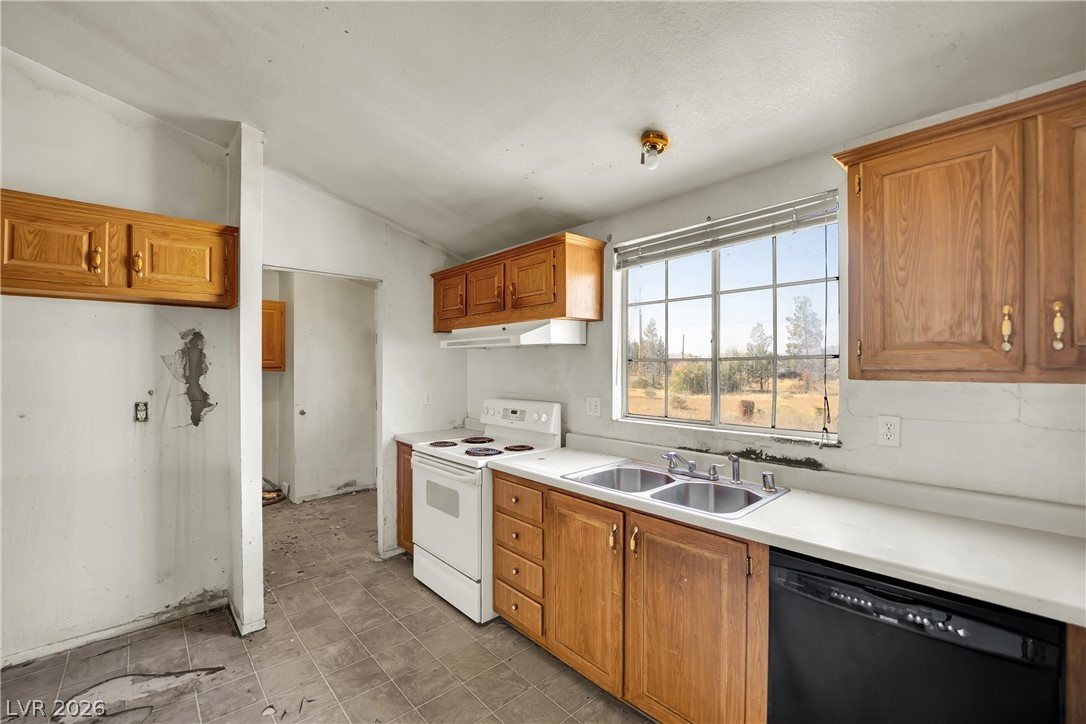 4361 Maple Road