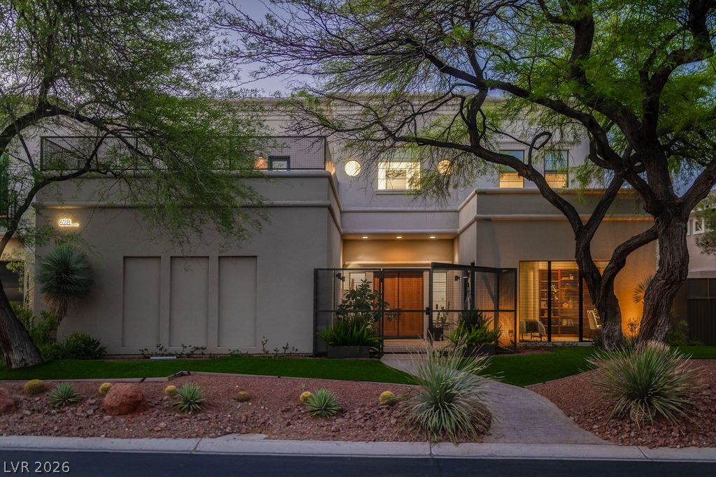 628 Edgebrook Drive