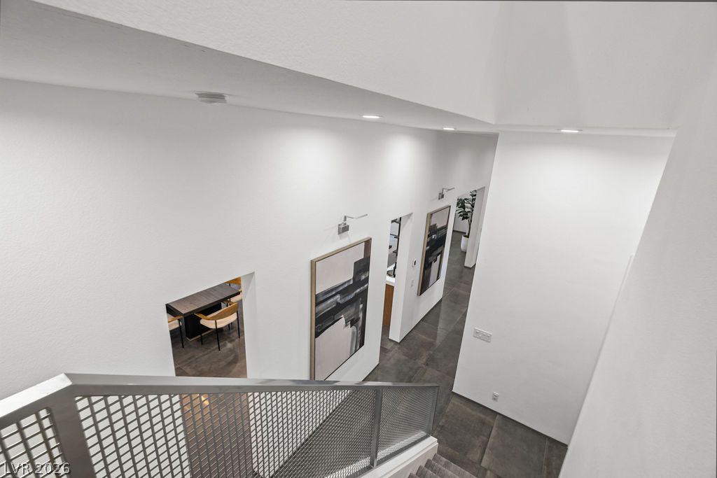 628 Edgebrook Drive