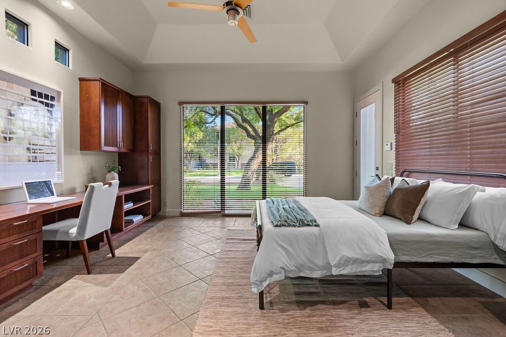 628 Edgebrook Drive