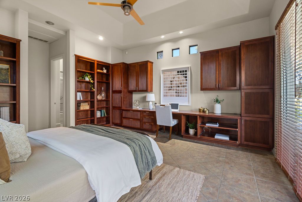 628 Edgebrook Drive