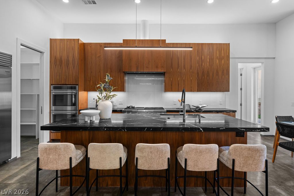 628 Edgebrook Drive