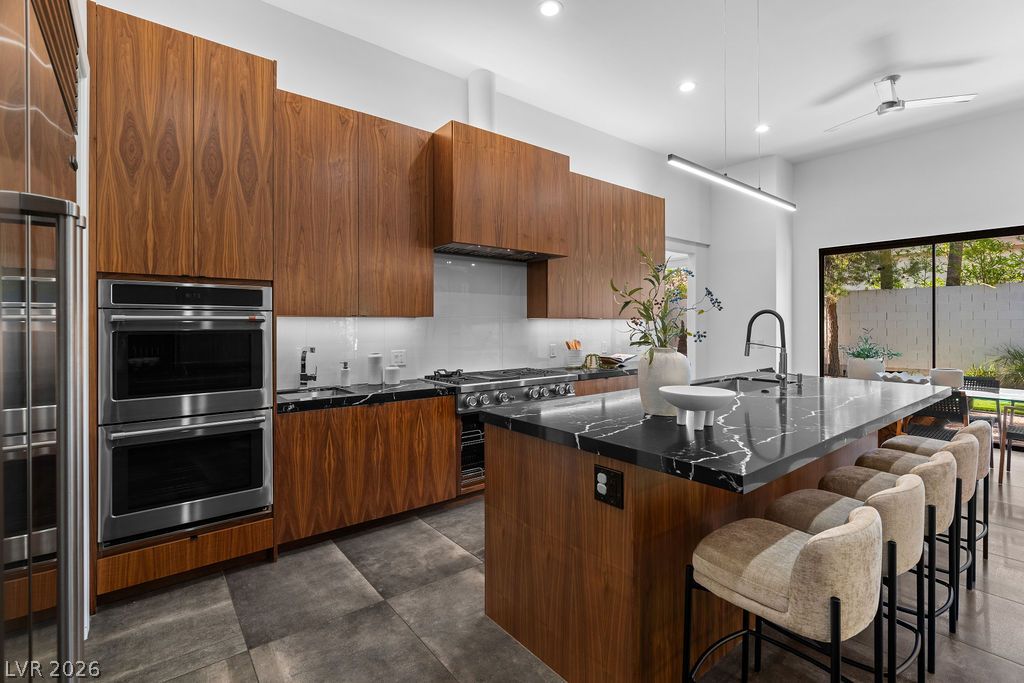 628 Edgebrook Drive