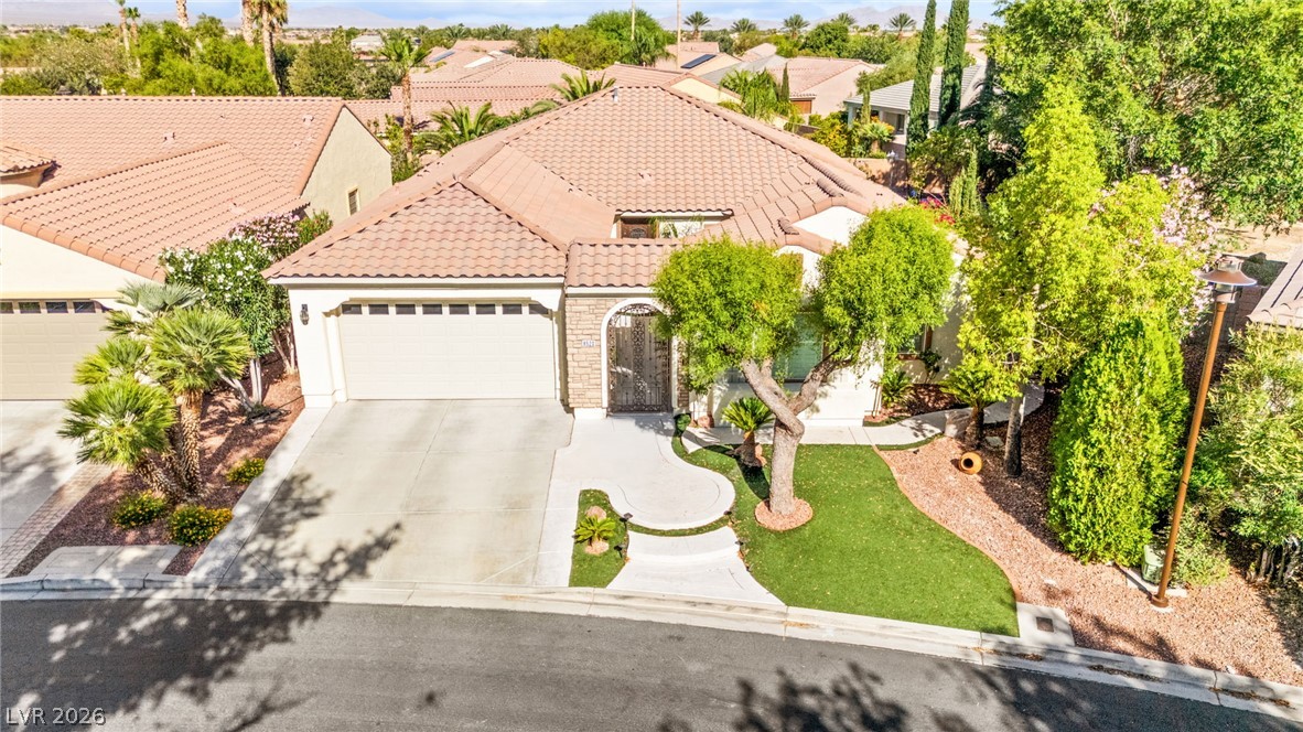 8520 Berkley Hall Street