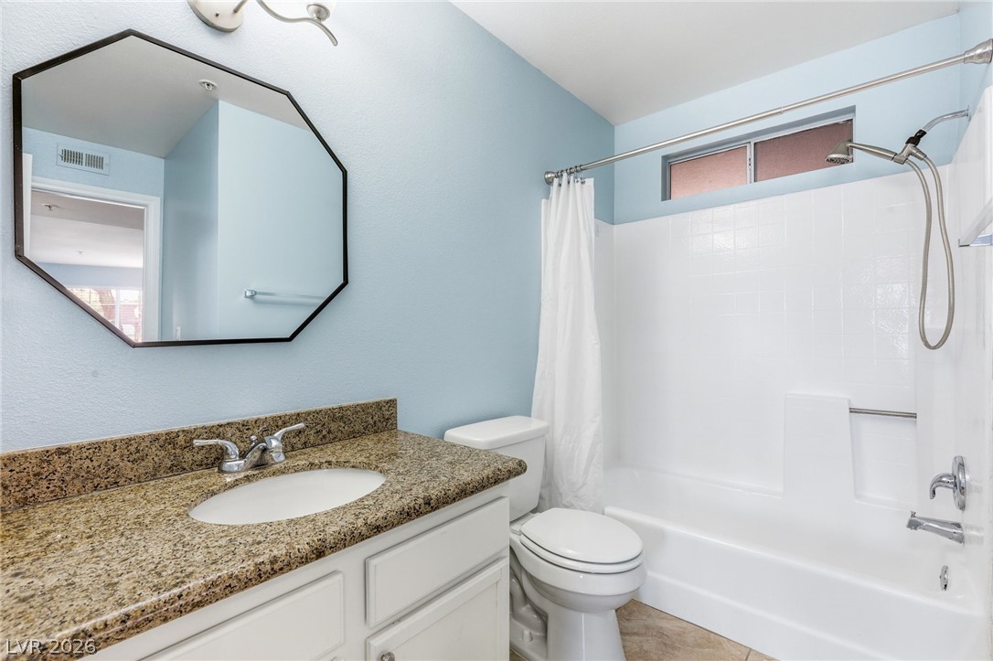 2111 Sealion Drive 205