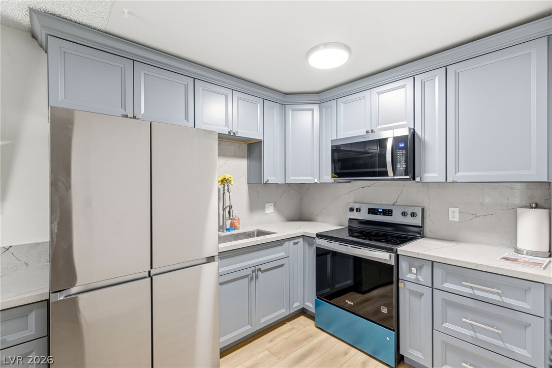 208 Orland Street 10