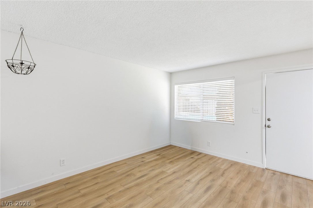 208 Orland Street 10