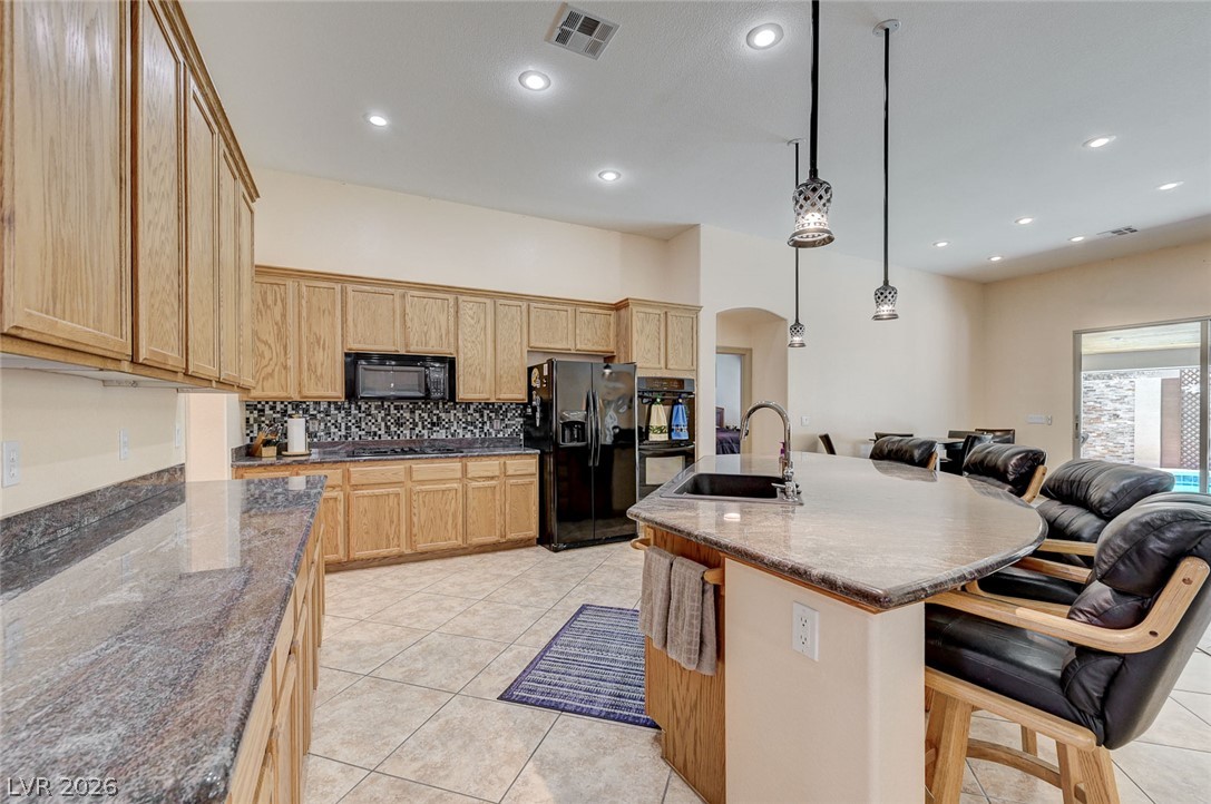 10093 Golden Bluff Avenue