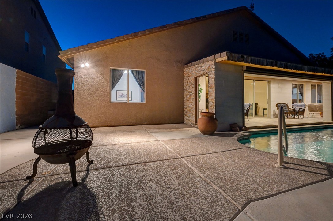 10093 Golden Bluff Avenue