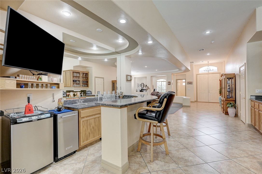 10093 Golden Bluff Avenue