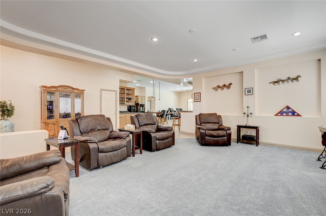 10093 Golden Bluff Avenue