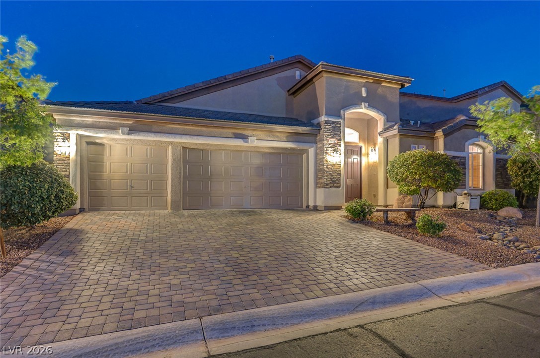 10093 Golden Bluff Avenue