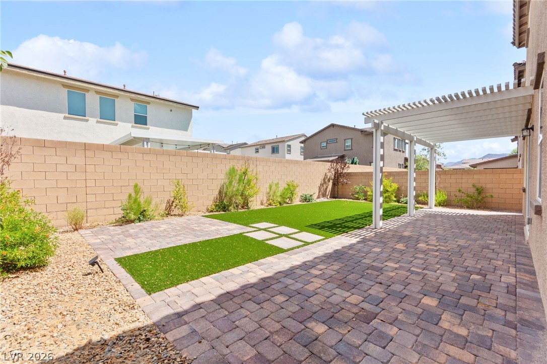 528 Sunny Pointe Street