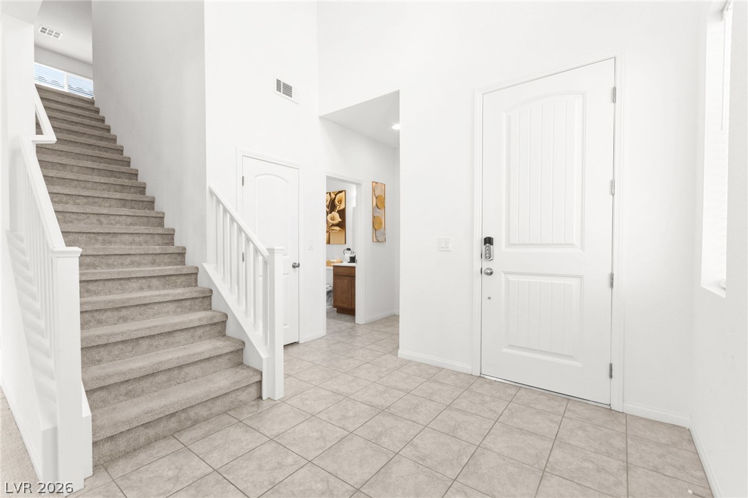 528 Sunny Pointe Street