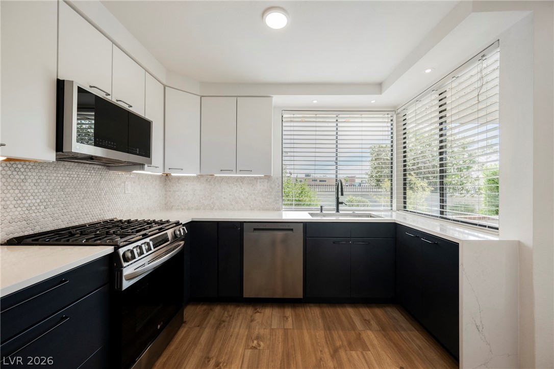 3182 Pradera Circle